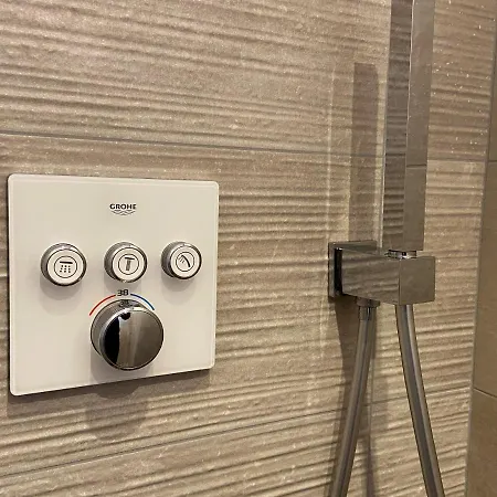 Lenoka La Teste-de-Buch